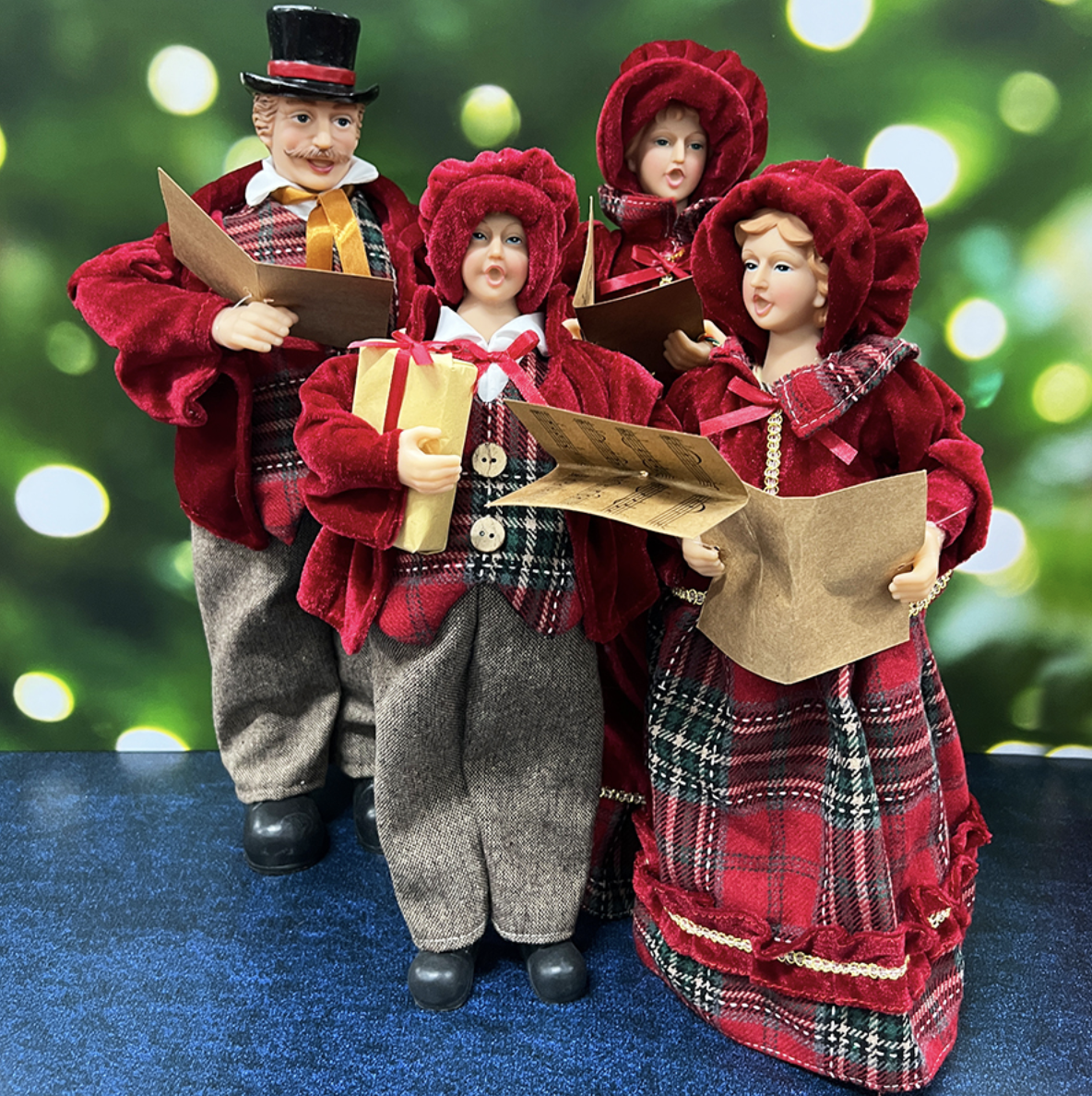 Christmas Carollers Set of 4 46cm