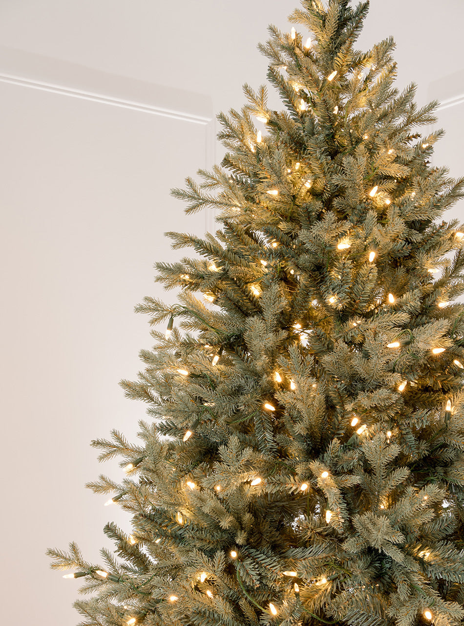Sheffield Pine 7.5ft/225cm Pre-Lit Christmas Tree