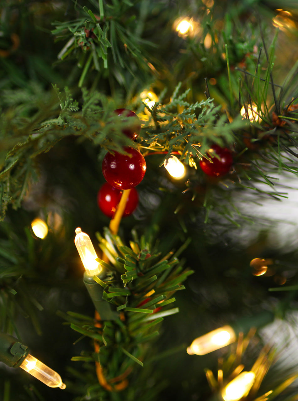 Edinburgh Potted Pine Pre-Lit Christmas Tree
