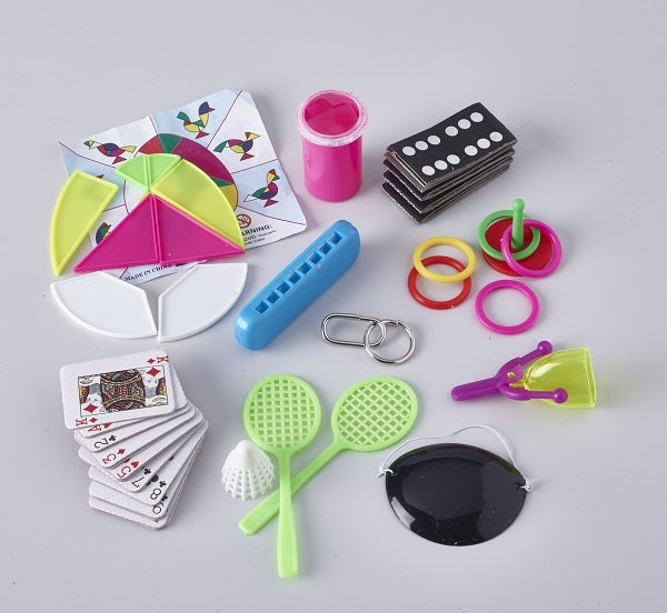 Christmas Bon Bons Pack Of 10 With Novelty Toys Games