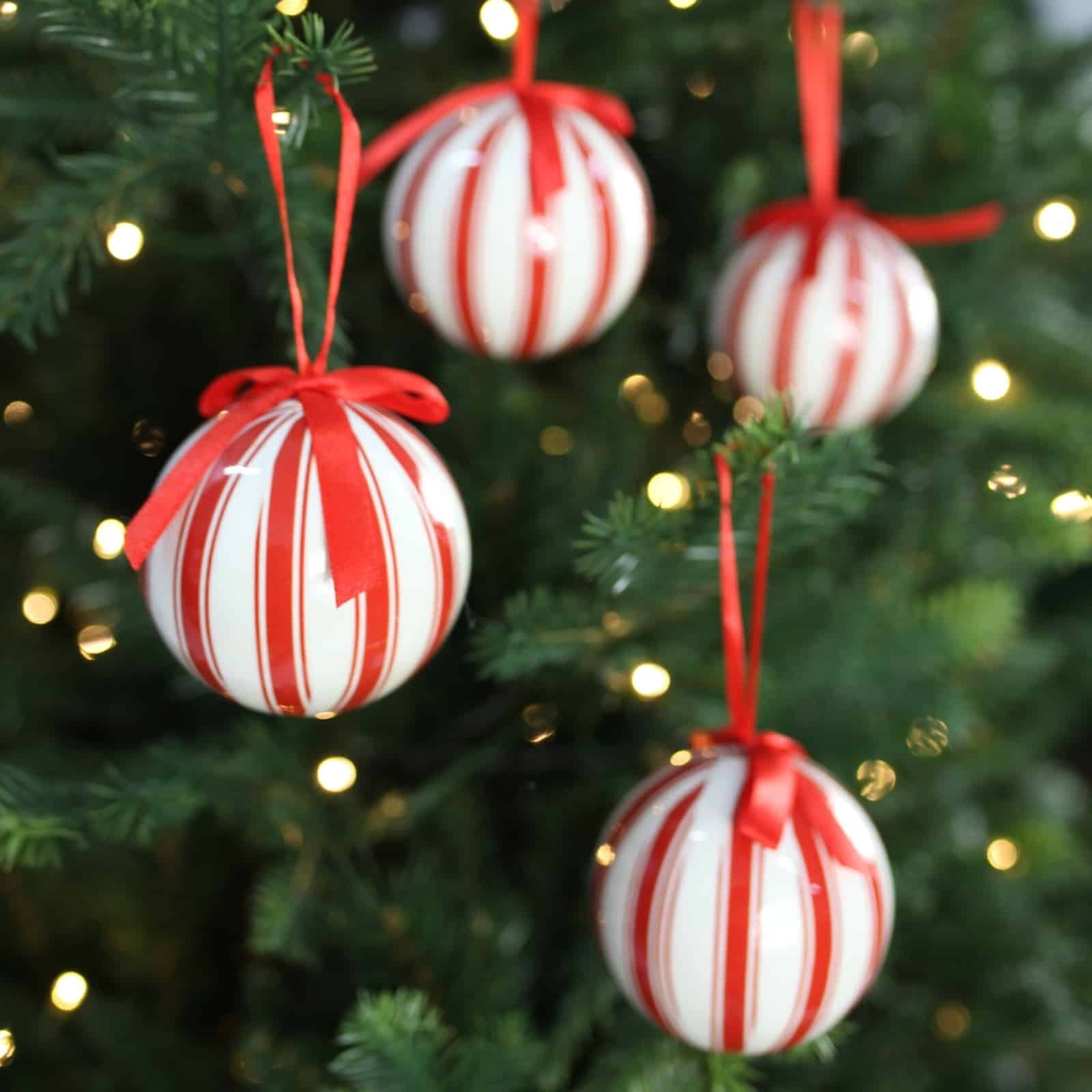 Iowa 8ft / 240cm Pre-Lit Christmas Tree