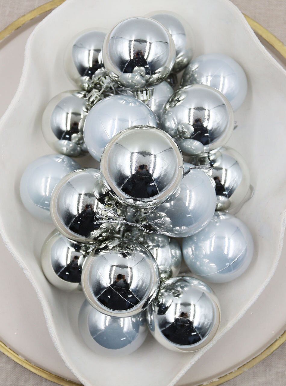 SILVER Christmas Baubles 70mm 45 Balls