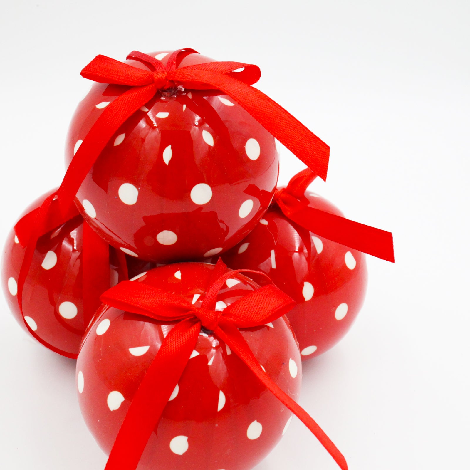 RED WITH WHITE SPOT Baubles 75mm