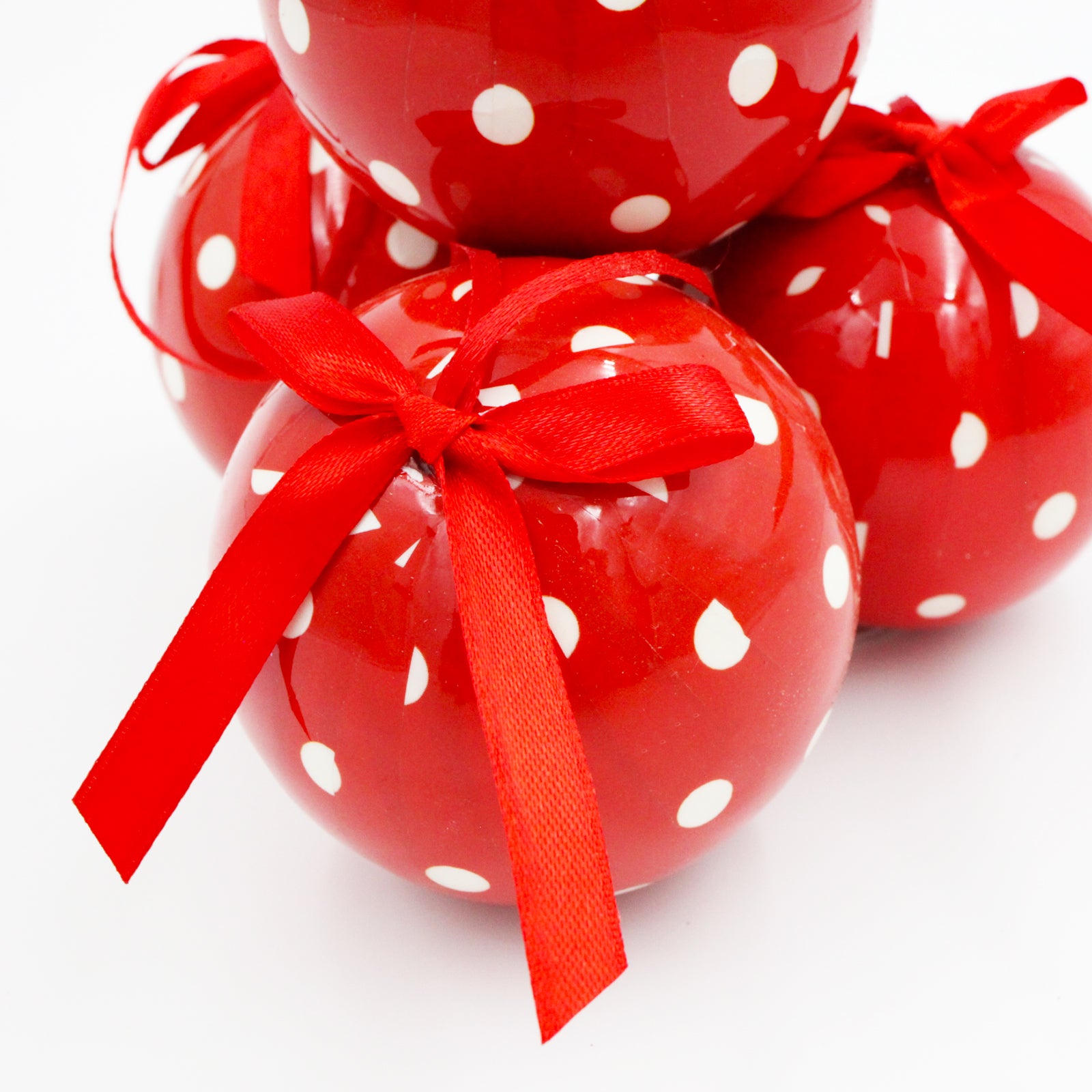 RED WITH WHITE SPOT Baubles 75mm