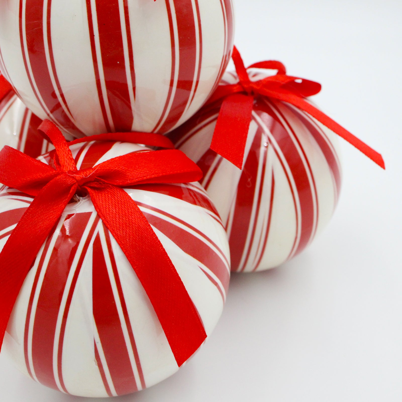 WHITE & RED STRIPE Foam Baubles 75mm 25 Pack