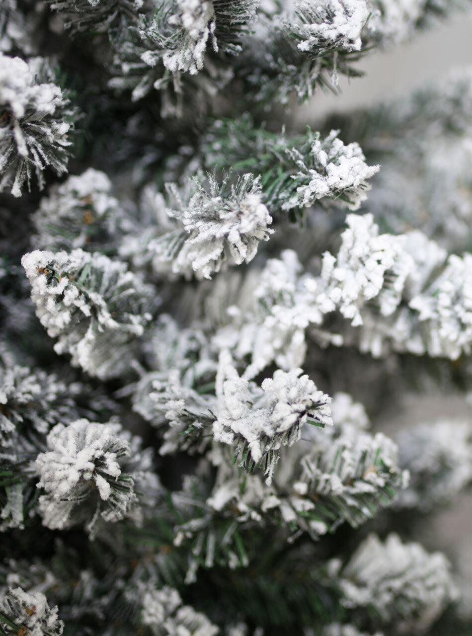 Snowy Flocked Deluxe 4ft / 120cm Christmas Tree