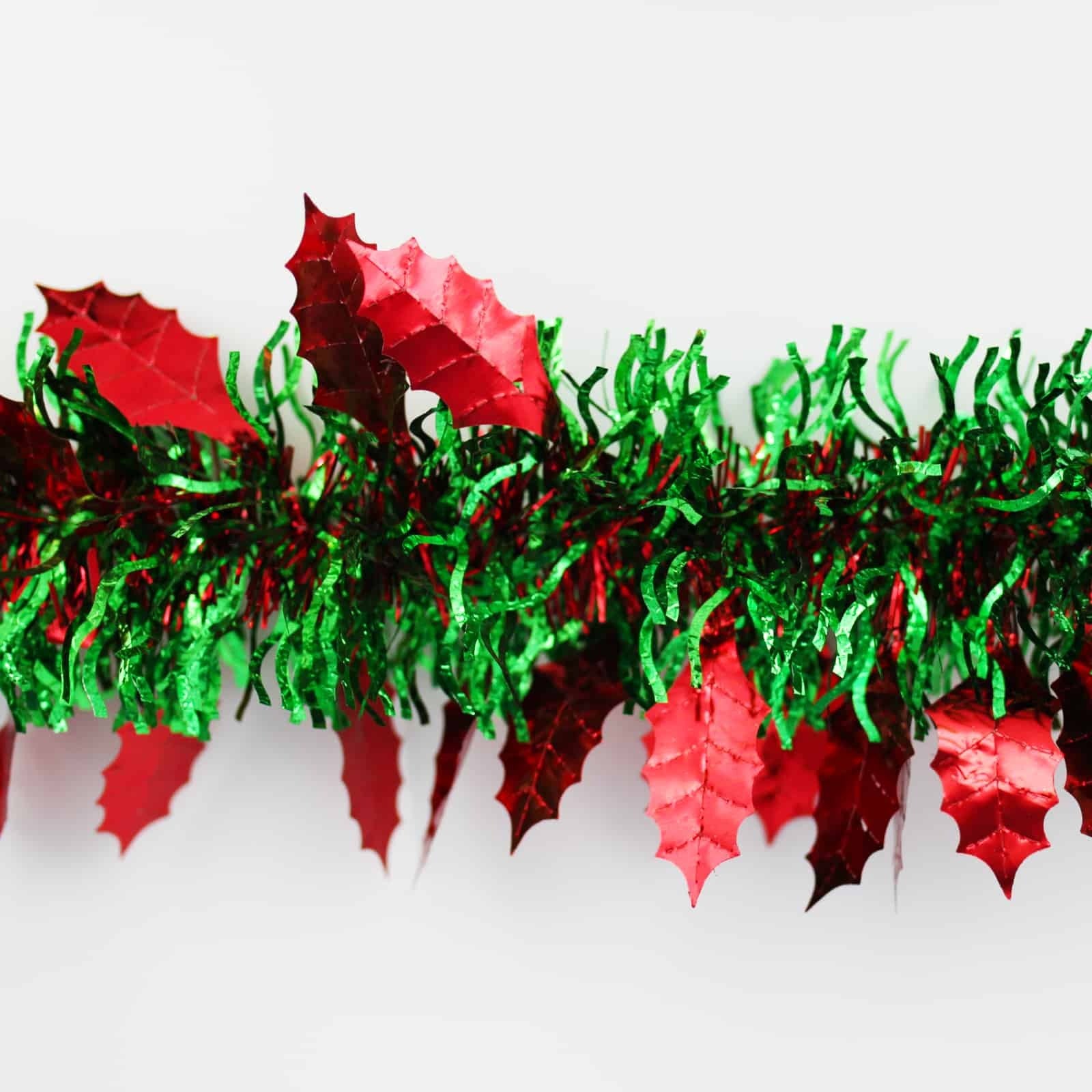 2.5m HOLLY RED Leaf Christmas Tinsel 100mm wide