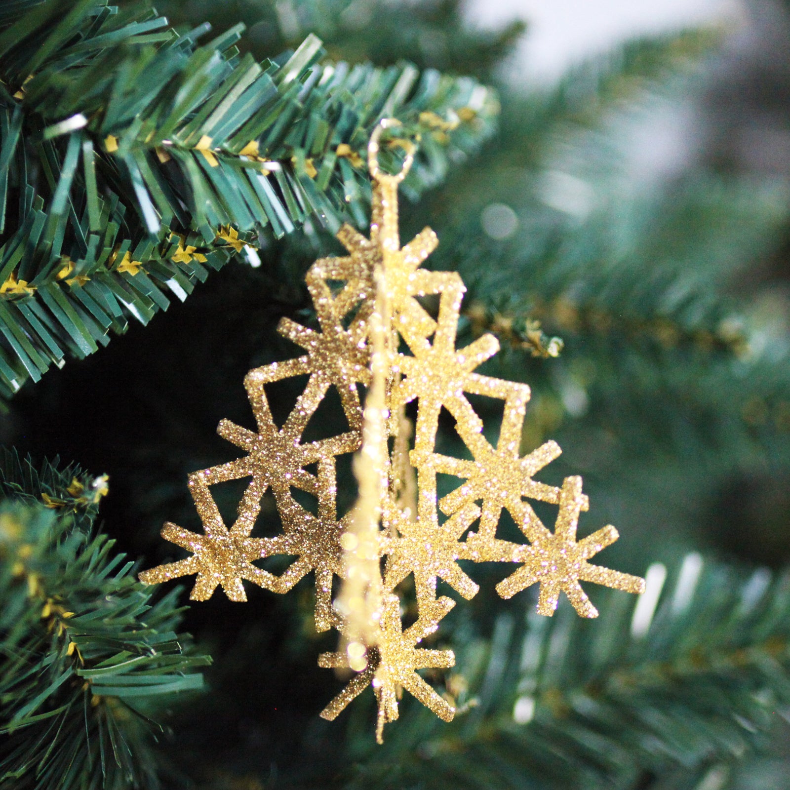 Gold Wire Star Tree