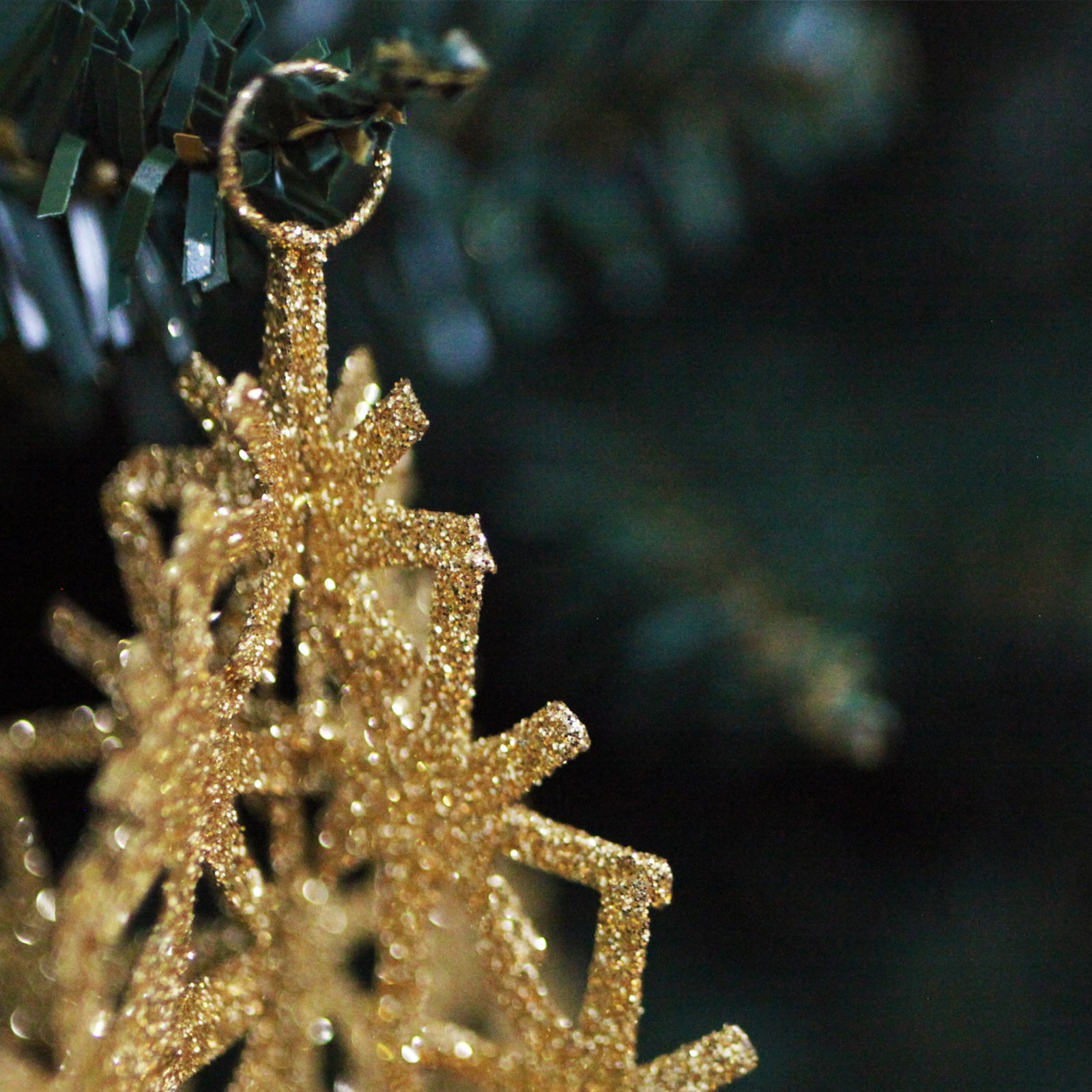 Gold Wire Star Tree
