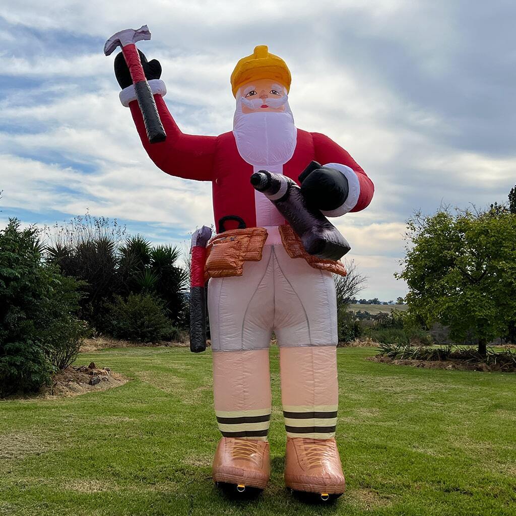 4m Giant Tradie Santa Inflatable 13.3ft
