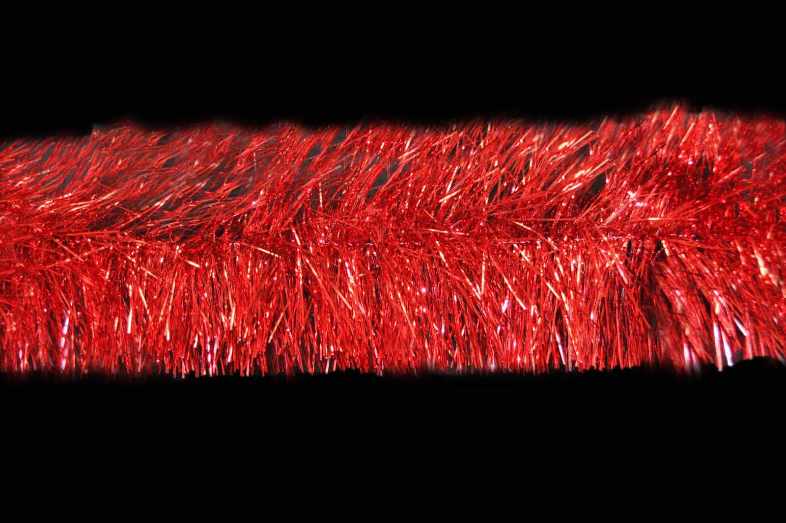 5m RED Christmas Tinsel 100mm wide