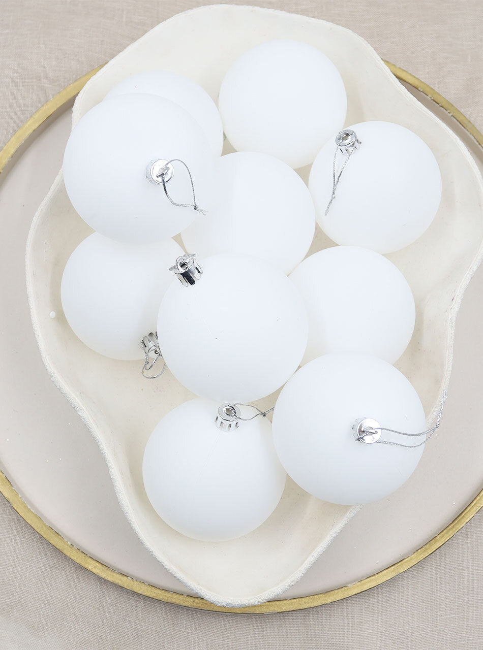 White 100mm Christmas Baubles 24 Matt