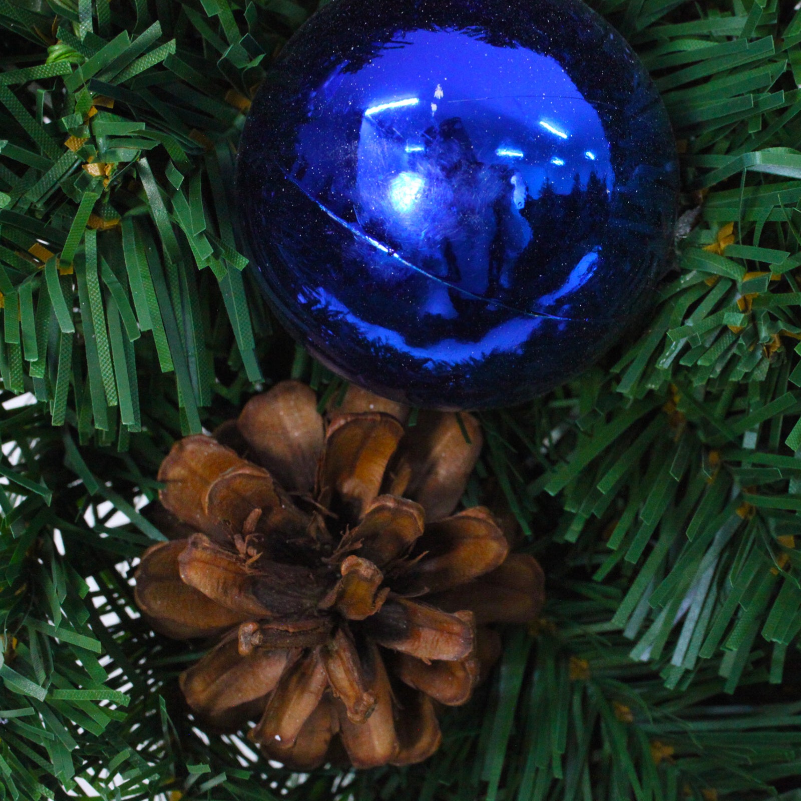 Blue & Silver Pre-Decorated Wreath 60cm