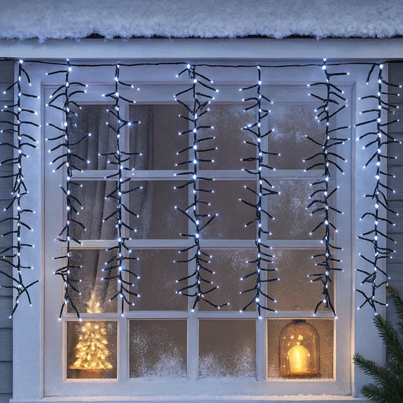 Waterfall Cluster Icicle Lights - Black Cable Cool White