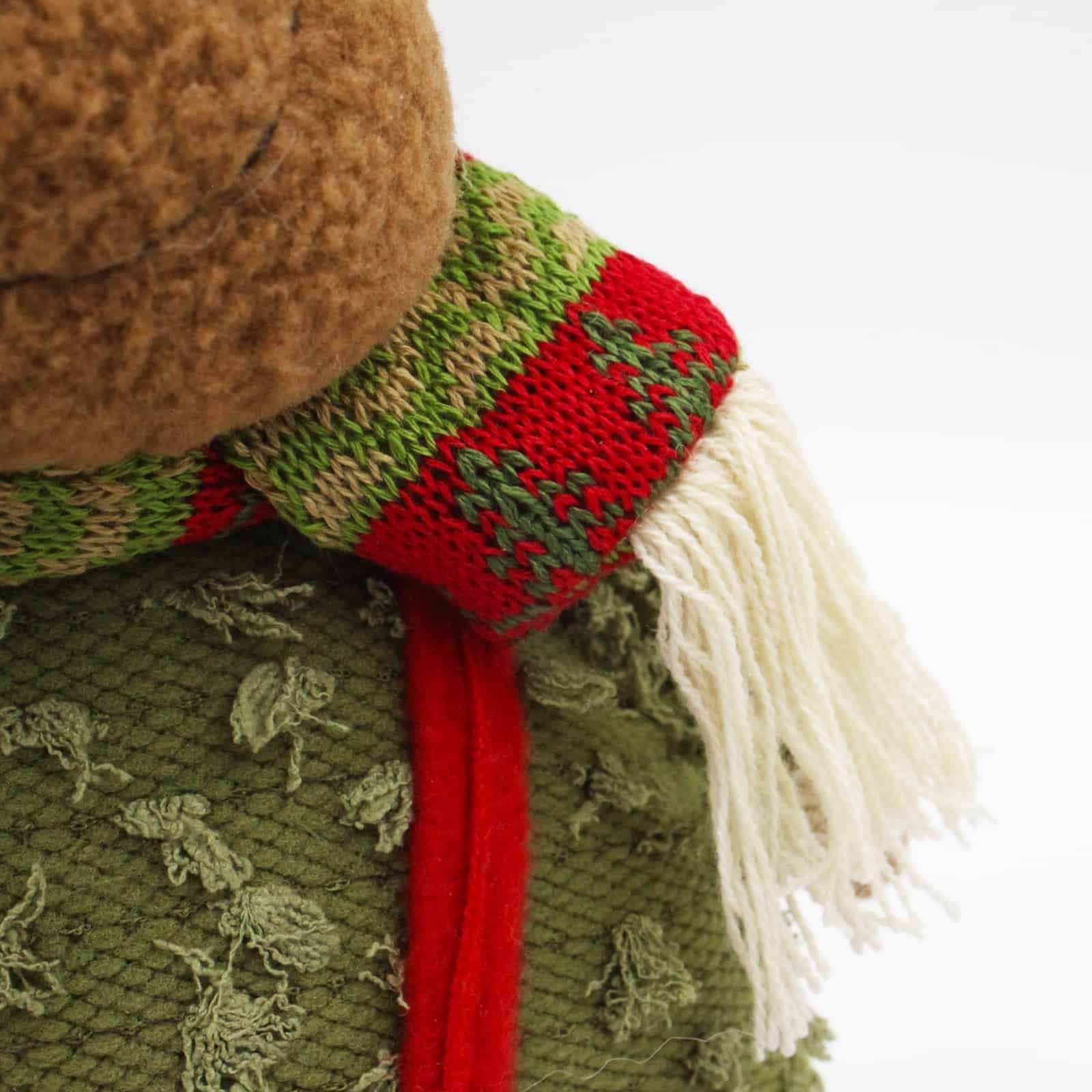 Red & Green Sitting Moose