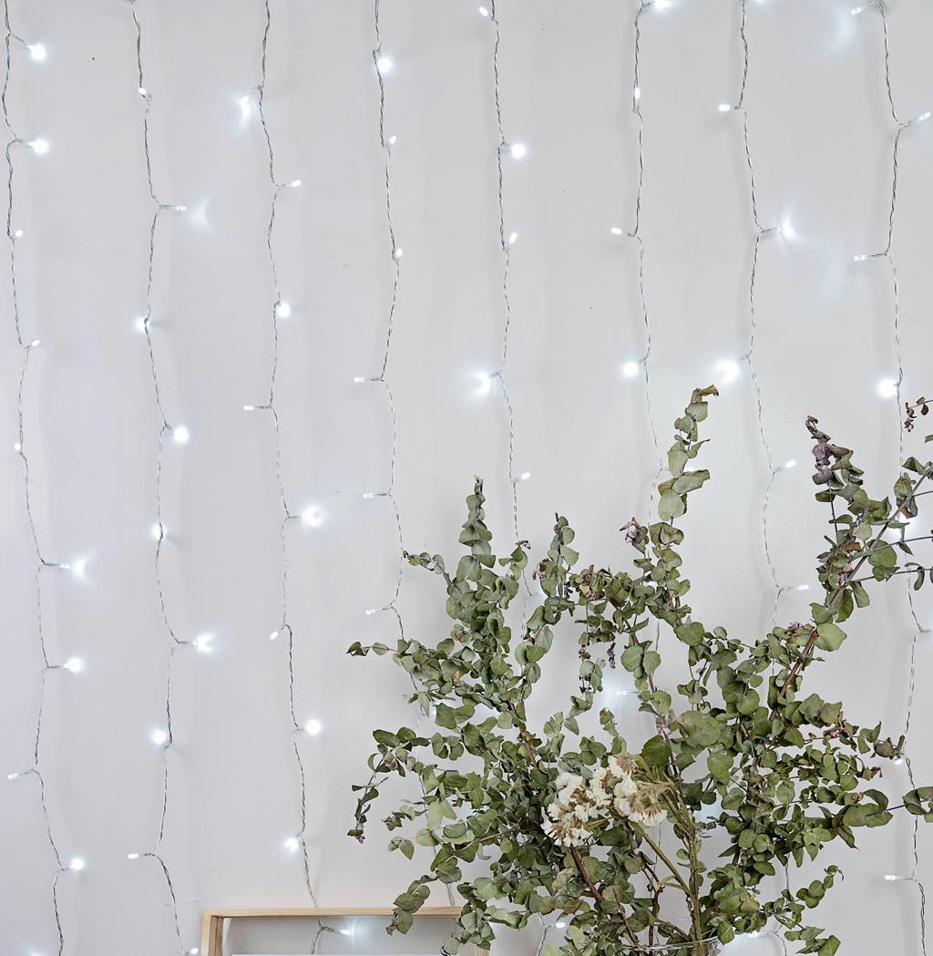 160 COOL WHITE Led SOLAR Curtain Light 2Mx2M