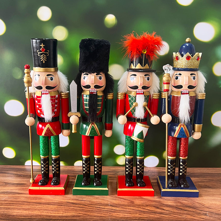 The Irish Guards Set of 4 Nutcrackers 36cm