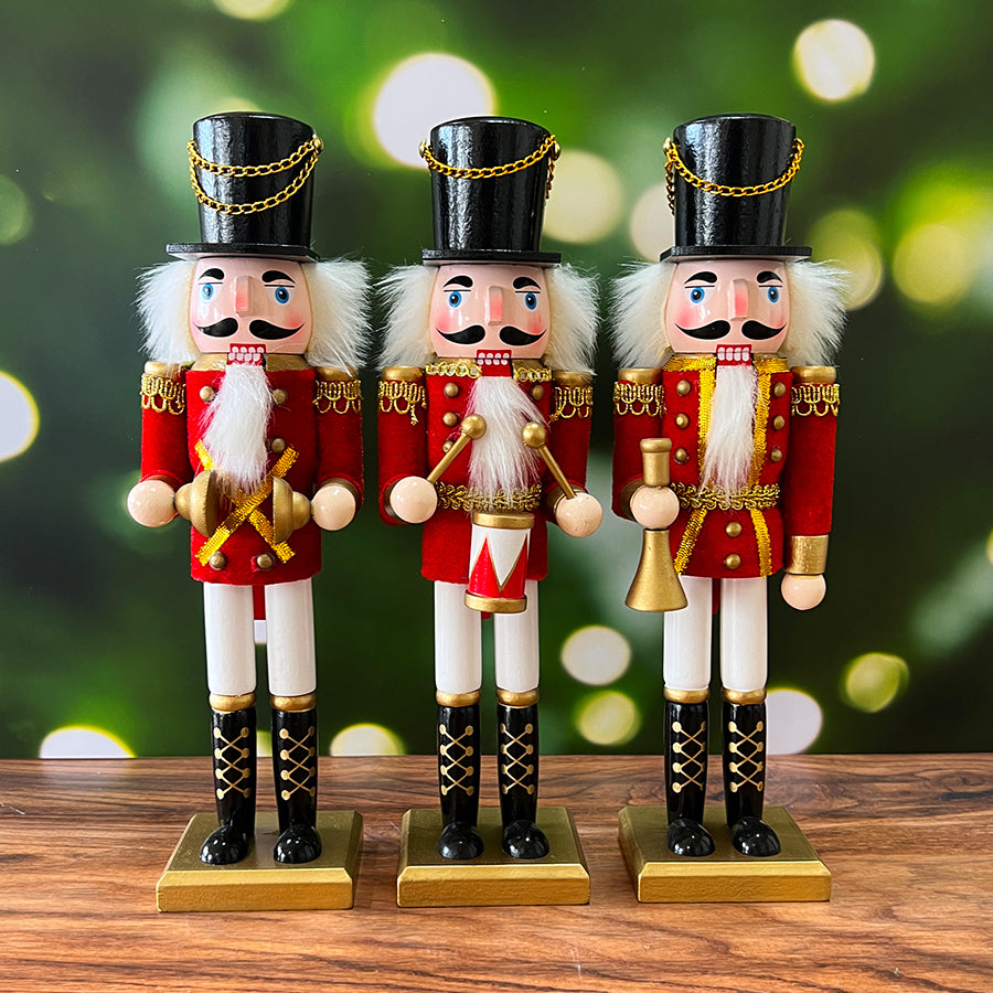 The Queens Band Set of 3 Nutcrackers 38cm