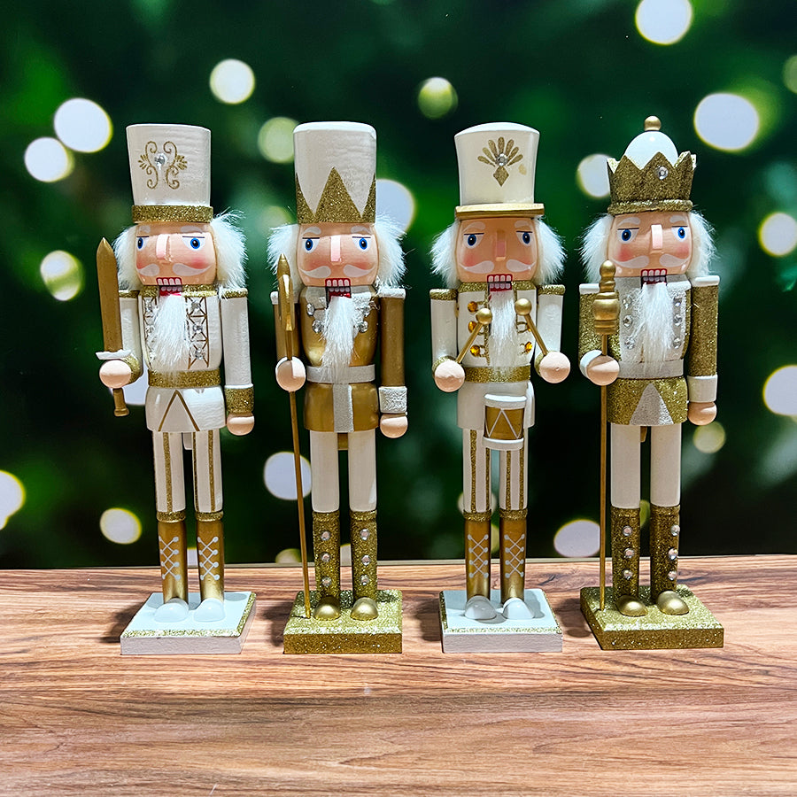 The Royal Parade Guards 4 Nutcrackers 38cm