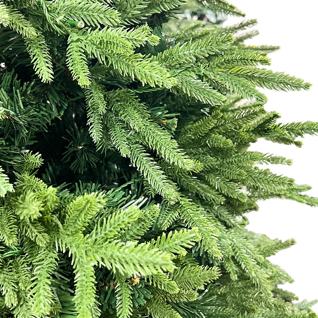 Montana Pine 8ft/240cm Christmas Tree 2052 Tips