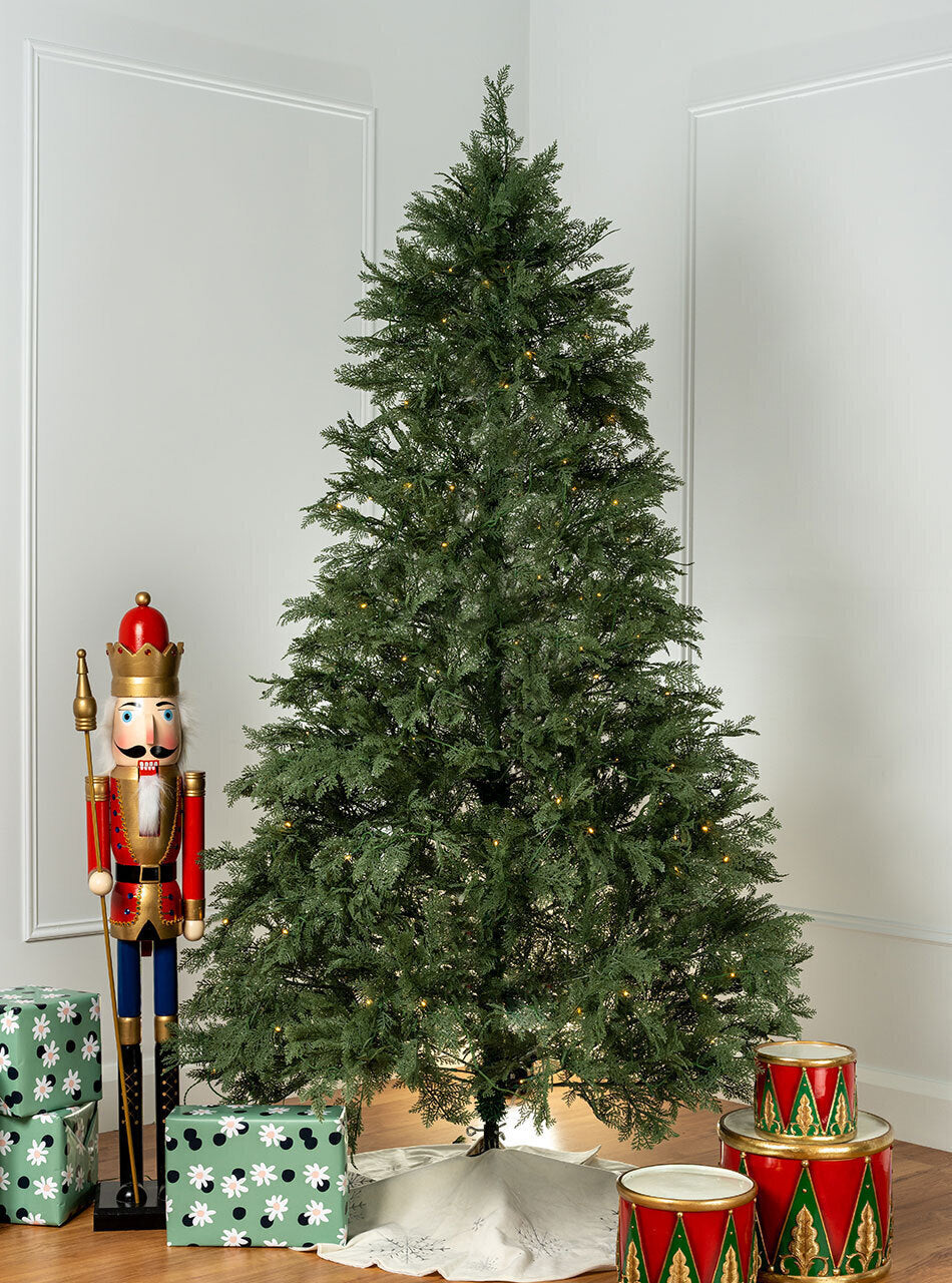 The Scottish Pine 7ft/2.1m Pre-Lit Christmas Tree