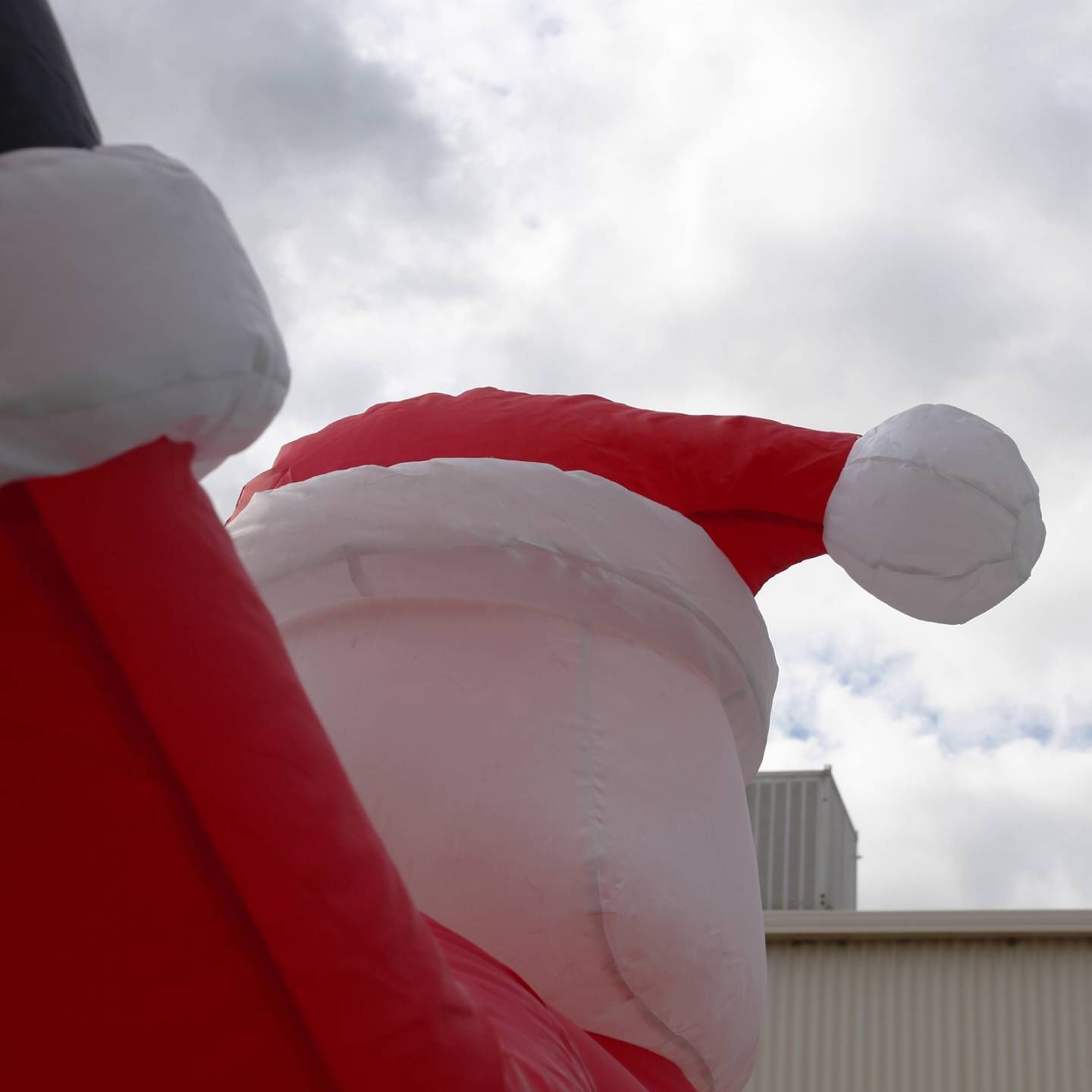 2.5m Giant Santa In Chair Inflatable 8.33ft