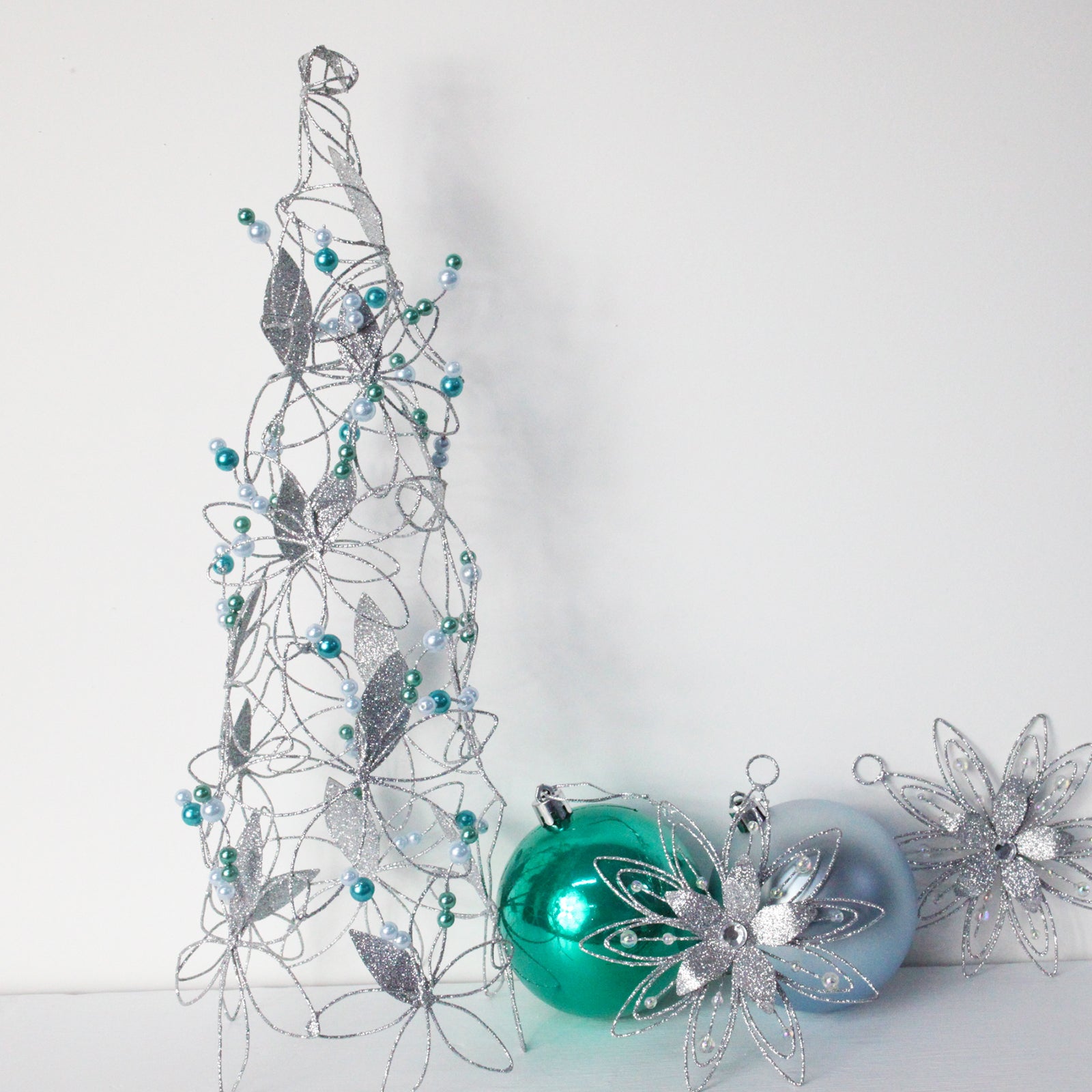 Silver Flower beaded Tree