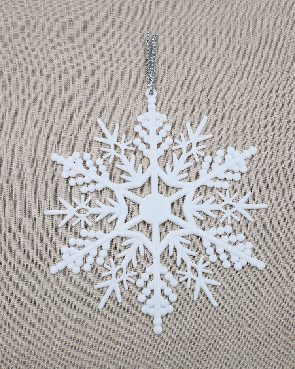 WHITE SNOWFLAKES 6 Pack 180mm Ornament