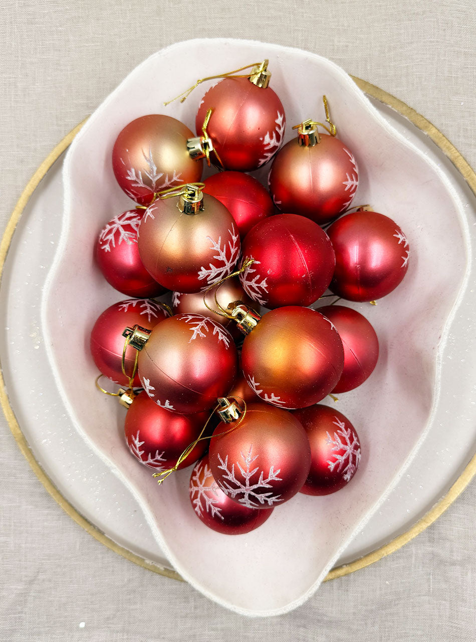 Tangerine with white snowflakes 18pk